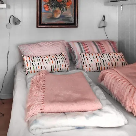 Pet Friendly In With House Sea View * Gjeving